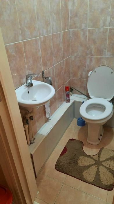 Beltepada bankvski kvartira sotiladi 4 xona 3 chi etaj