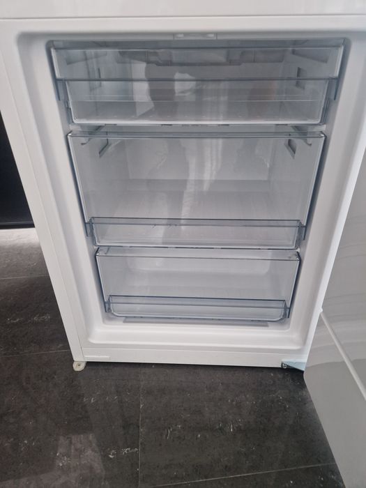 Хладилник за вграждане Gorenje A++ No frost