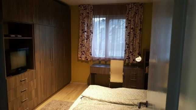 Тристаен апартамент в кв. Редута