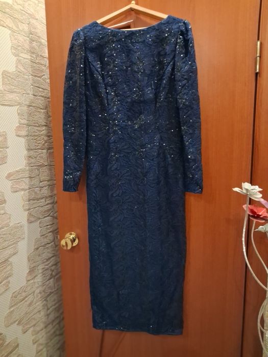 Платье вечернее.