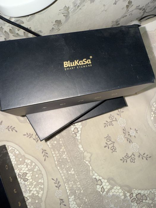 Продам новые очки с блютусом