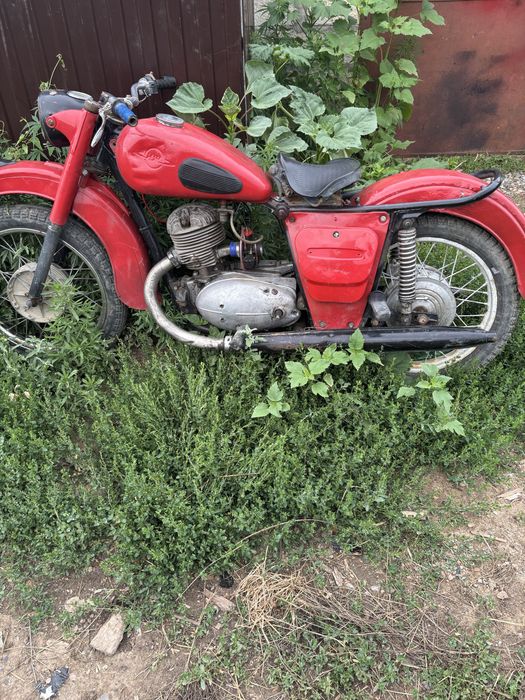 Продам мотоцикл ИЖ Планета 2.