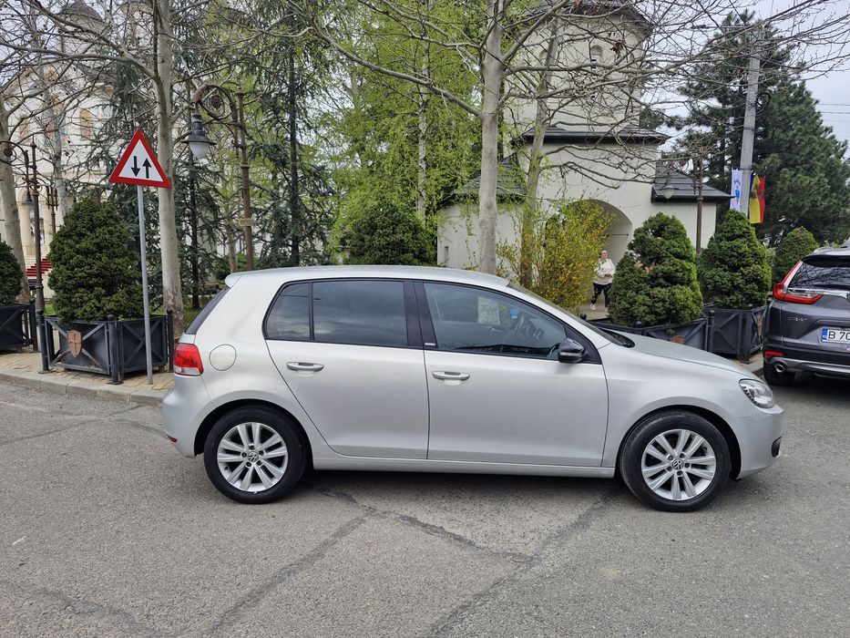 VOLKSWAGEN Golf 2010 — imagine 5