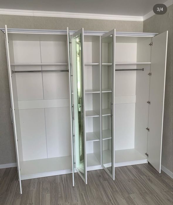 Продам белый спальный гарнитур с матрасом