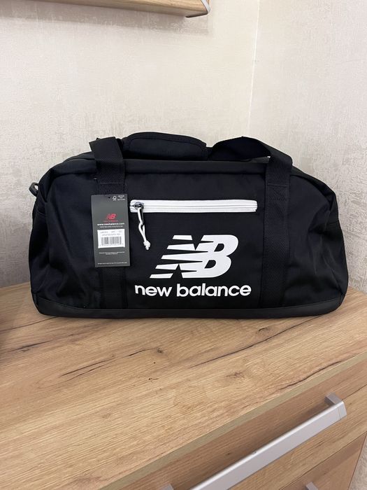Продам сумку New Balance