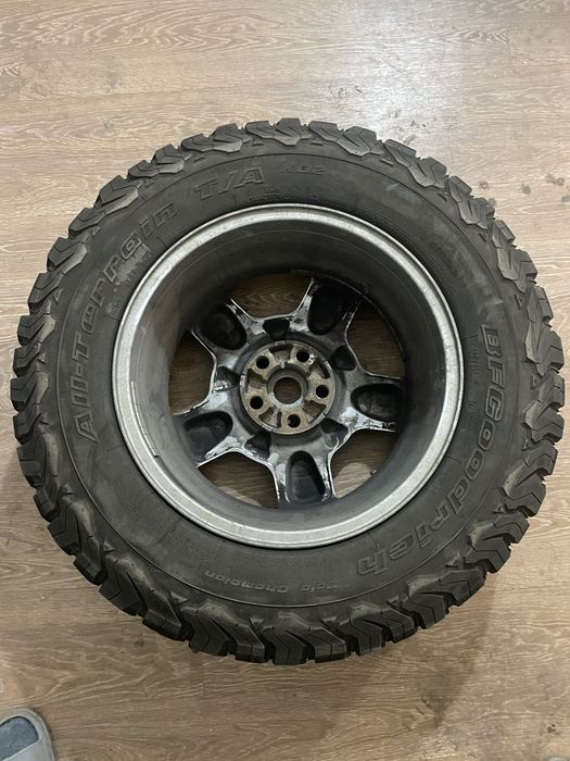 BF Goodrich KO2 265/65R18