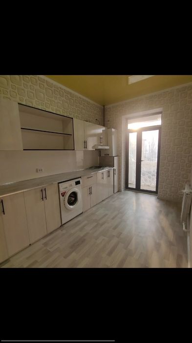 Тож махал олдида Янги курилган Дом 3х квартира.