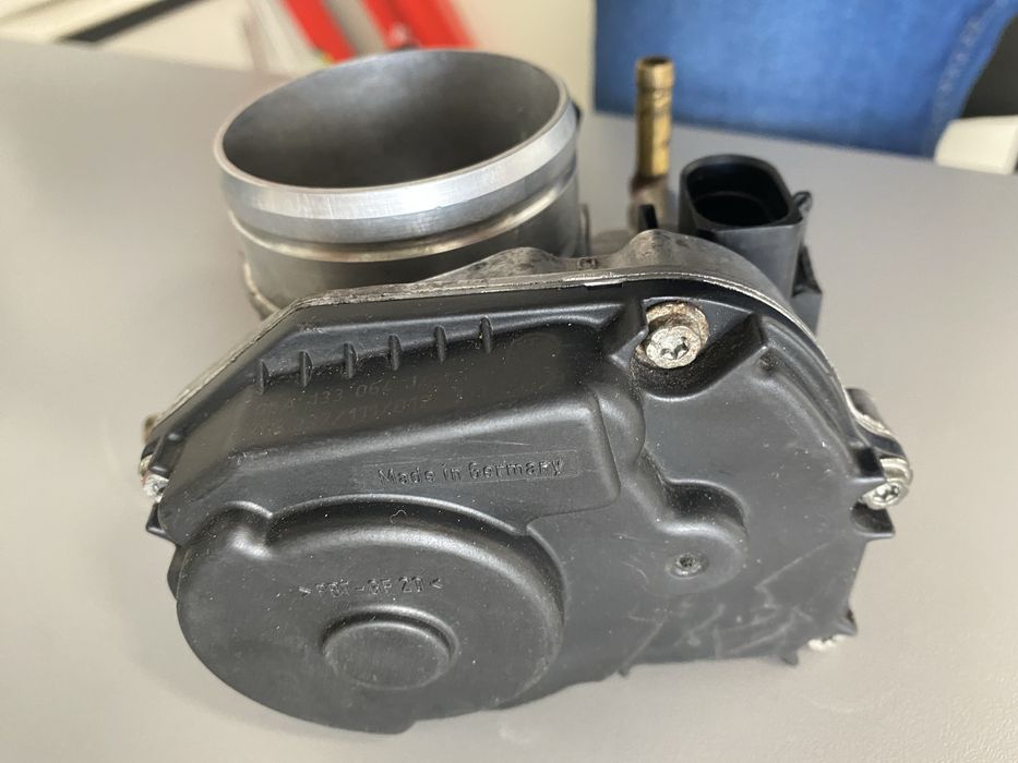 Дроселова клапа golf 4 1.6 sr / audi a3 / skoda octavia / seat leon