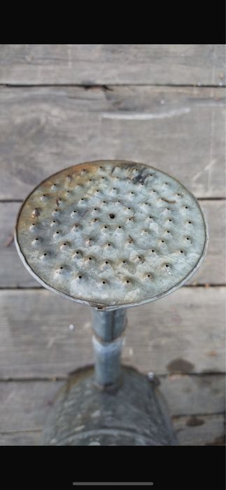 Лейка для полива огорода