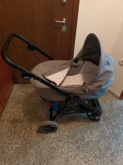 Бебешка количка Stokke със зимен и летен кош