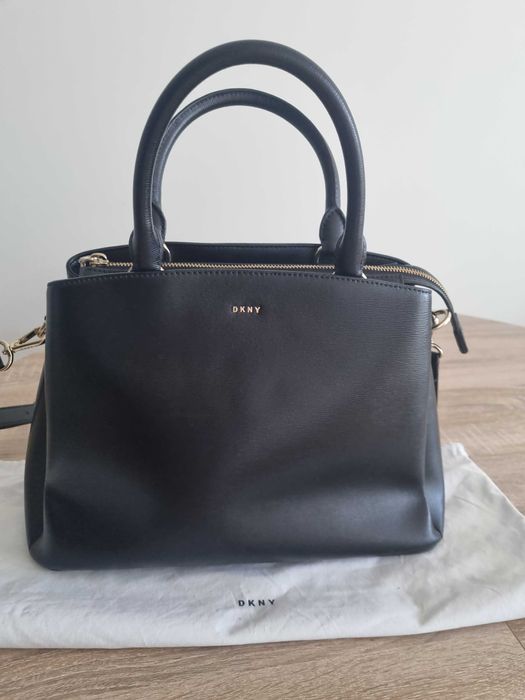 Оригинална кожена чанта DKNY Paige Medium Satchel (Черна)
