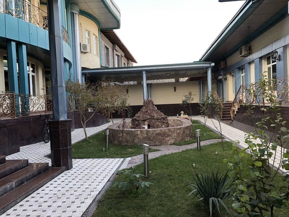 Продается Охунбобоев 7,5 сотих Угловой 9 та хона Целий падвол