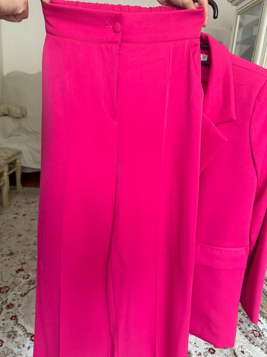 Костюм с брюками