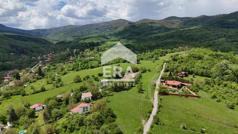 ПАРЦЕЛ - УПИ с площ 1158 кв.м. с. Бойковец, общ. Етрополе