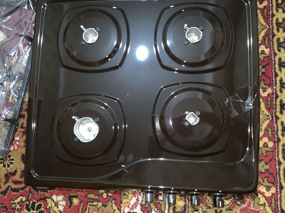 Продаются Новые газовые плиты