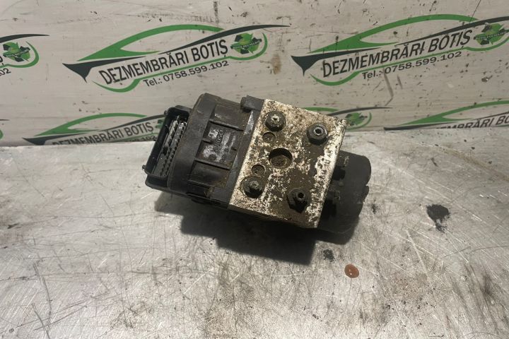 Pompa ABS     8E0 614 111 AR Volkswagen VW Passat B5