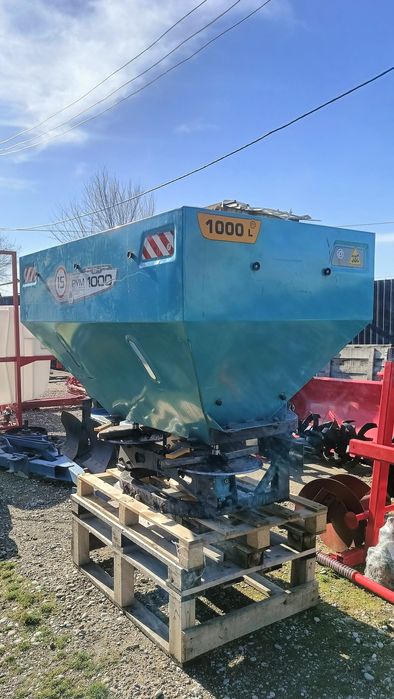 Разбрасыватель Минеральных удобрений Рум 1000 л