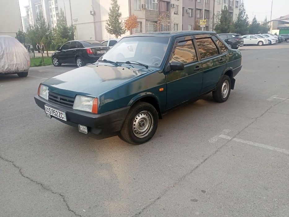 Sotiladi srochniy Lada 2000 yil xolati Yaxshi !