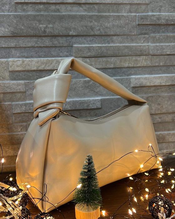 Аксесоари и шапки