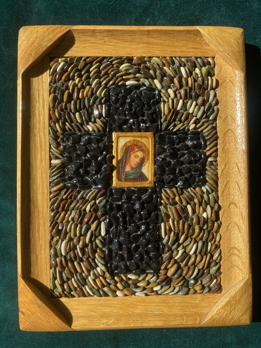 Колекция ръчно рисувани икони, със сребърен обков и други