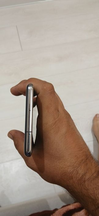 Самсунг s10 + 5j