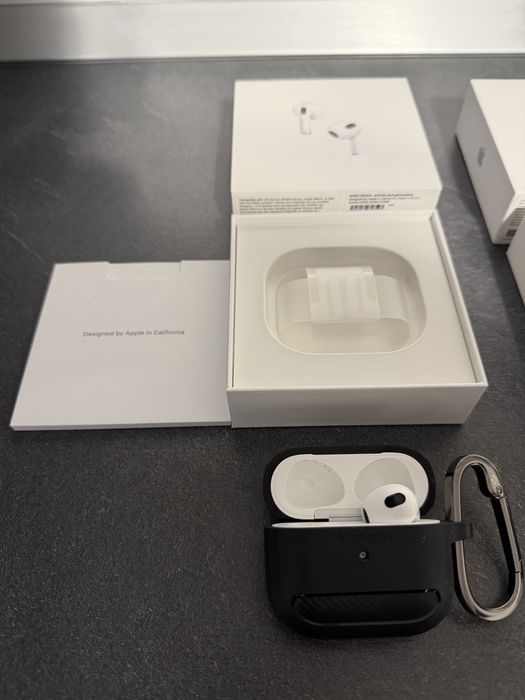 AirPods 3 Apple
