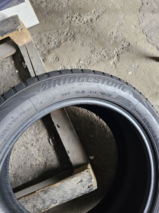 4 anvelope iarna 225 50 17 Bridgestone Runflat 2023