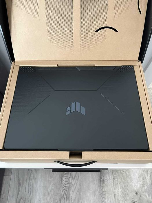 Laptop gaming ASUS TUF / i7-11800H / RTX 3060 / 16 GB RAM / 1 TB SSD