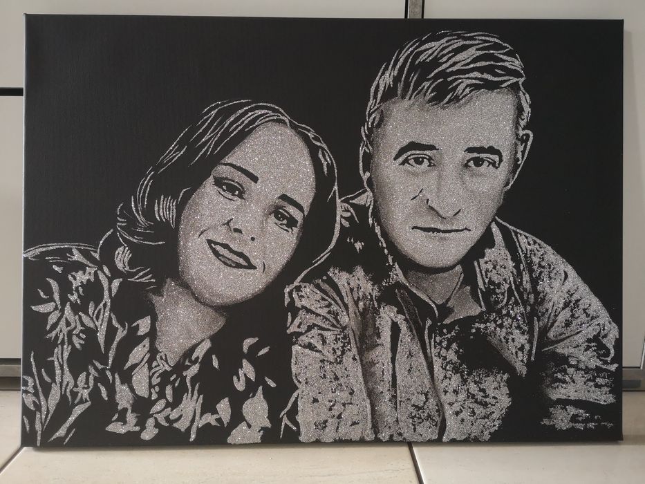 Portret cu sclipici - pictat manual