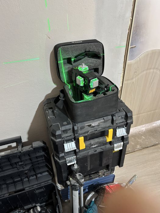 Лазерен нивелир DEKO