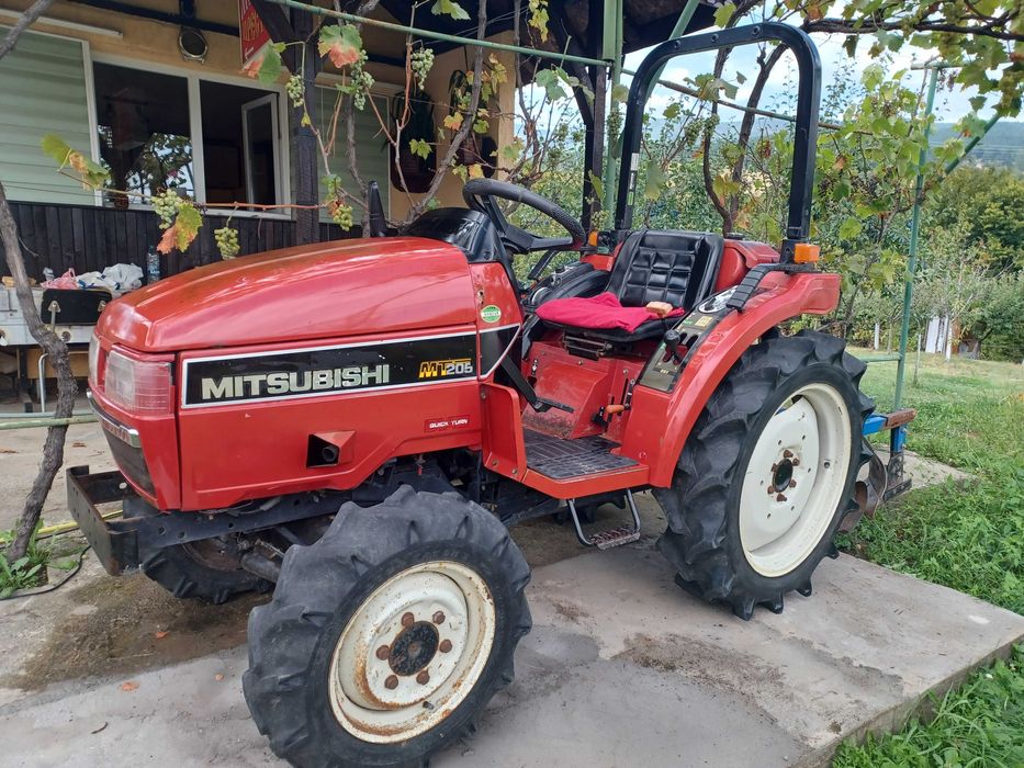 Трактор  Mitsubishi МТ 25 4х4
