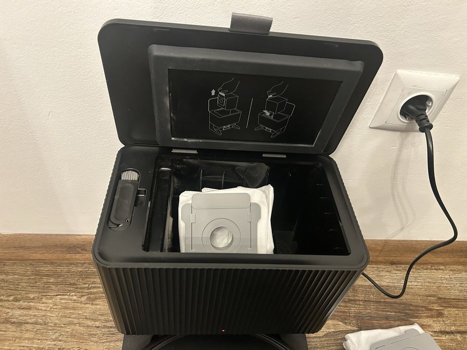 Прахосмукачка-робот 2 в 1 iRobot Combo 2 Essential Black