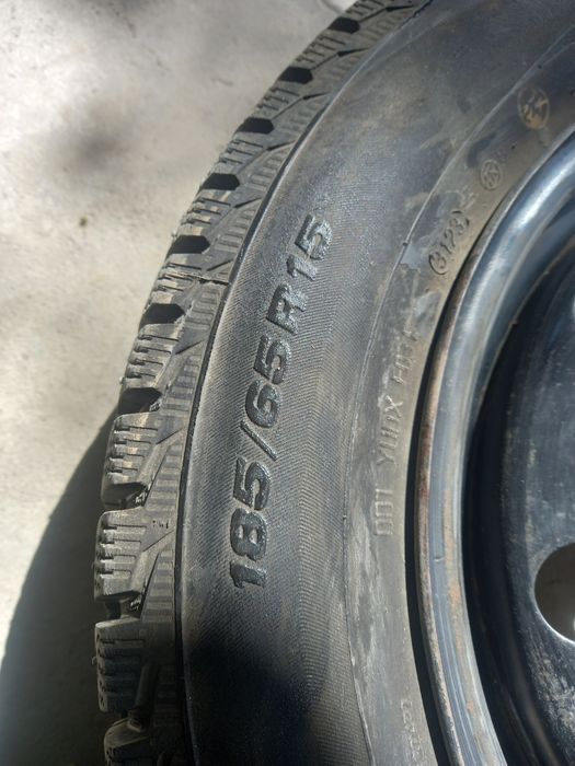 Продам Шыны с дисками на 15