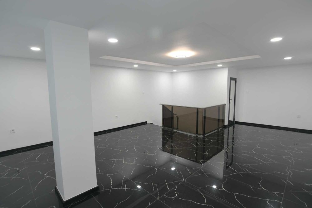 Дава се под наем Магазин в Казанлък - 90 кв.м за 1275 € - Снимка #15