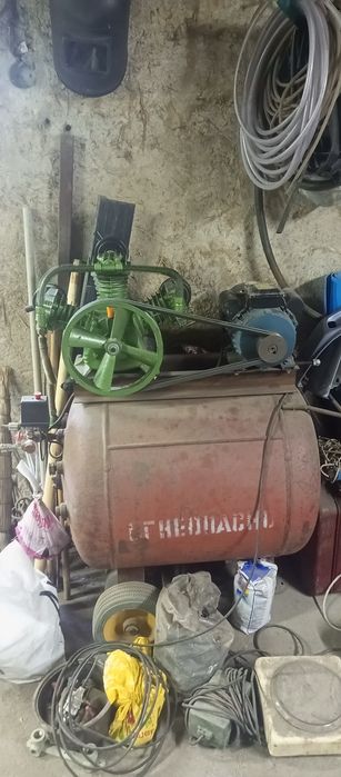 Компрессор , 220 в