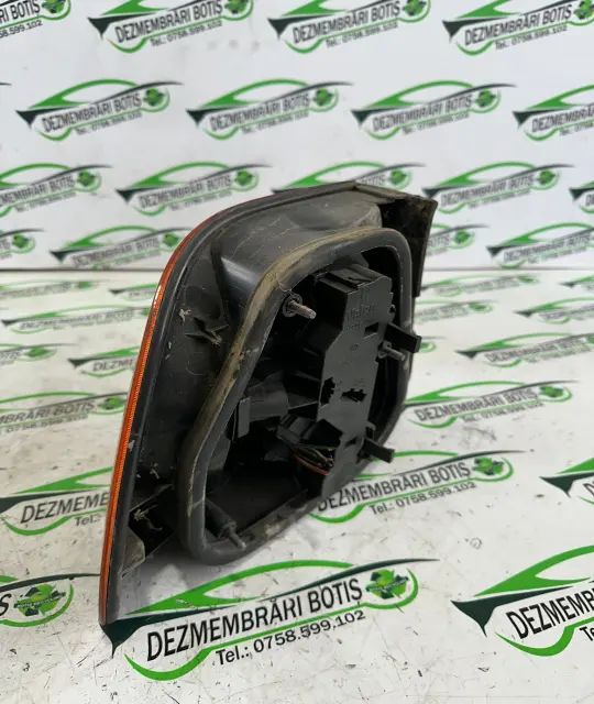 Lampa stop dreapta pe aripa Volkswagen VW Polo 1999 1.9 D MT (64 hp)