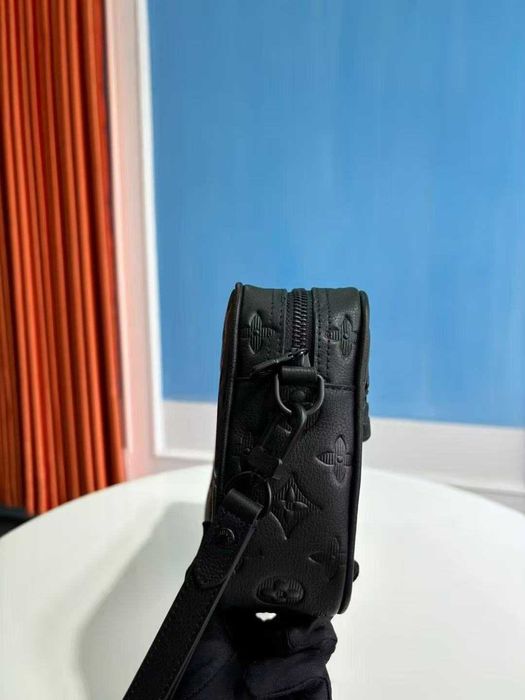 Чанта Louis Vuitton Pochette Kasai