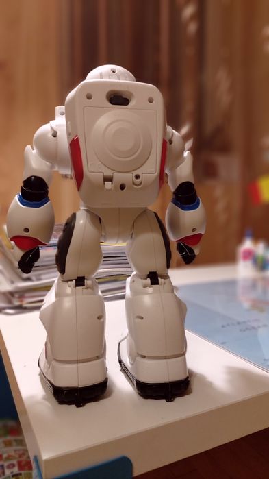 Robot interactiv Astronautul Charlie