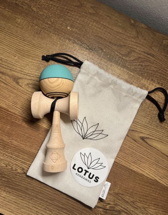 Kendama custom noua