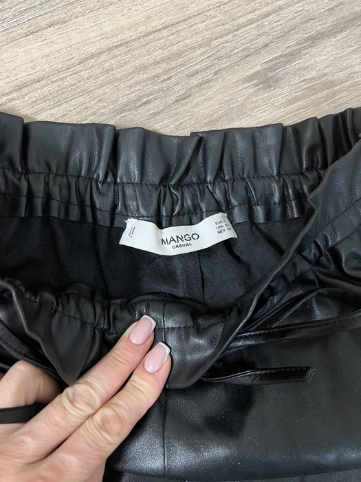 Продам кожаные шорты