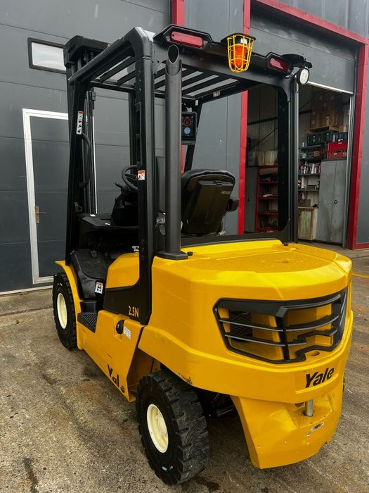 Stivuitor motostivuitor diesel YALE 2.5T