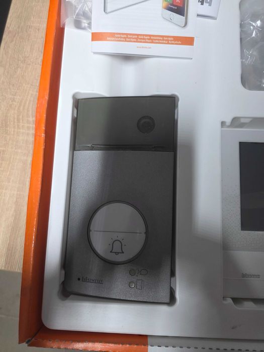 Kit videointerfon pentru o familie WI-FI CLASSE 300X13E Bticino 363911