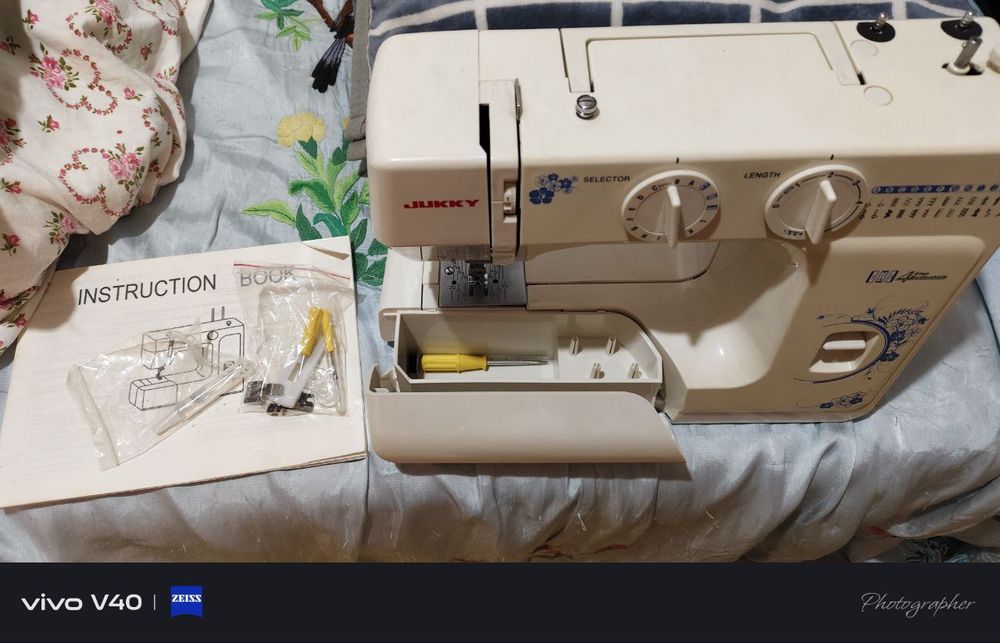 Швейная машинка JUKKY