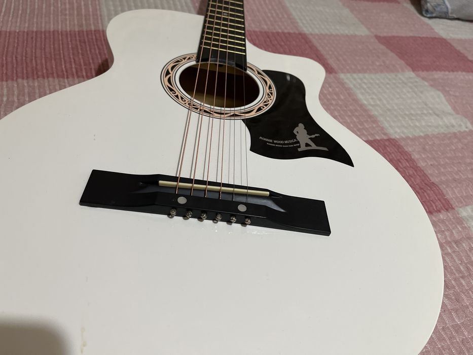 Новая гитара 10 тыс