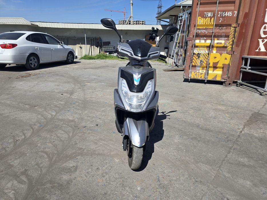 Продам скутер 125 кубов