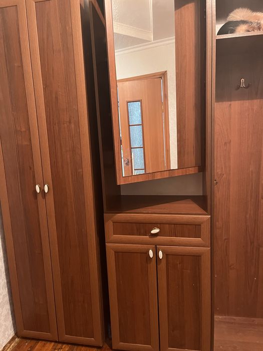 Продам прихожку, почти новая б/у, аккуратная,качественно сделана!