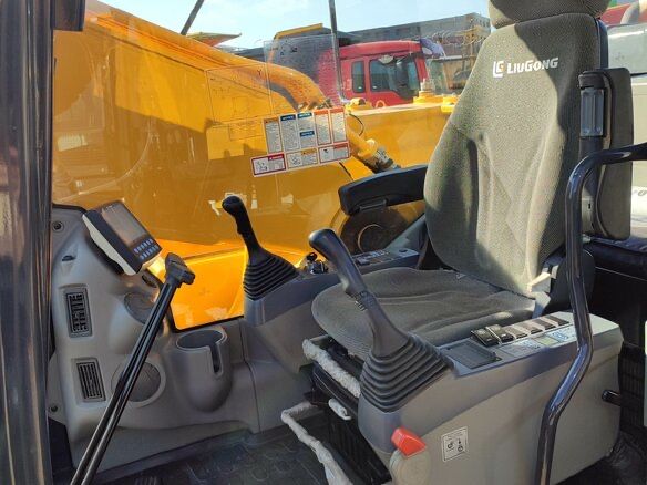 Рассрочка 0%. Предоплата 30%. Экскаватор Liugong 925E