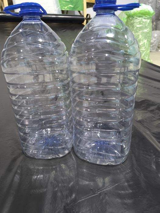 10 Litrli baklashka sotiladi Yangi.