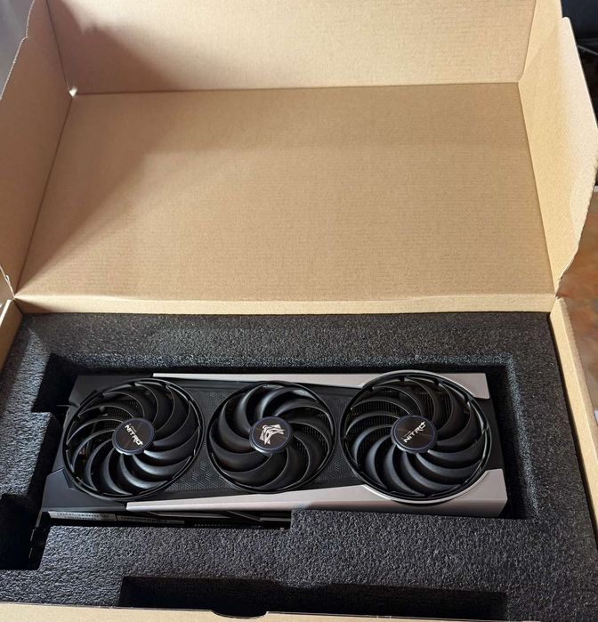 Продавам Видеокарти AMD RADEON RX 6700 XT И RX 6800 XT – 6 БРОЯ!
