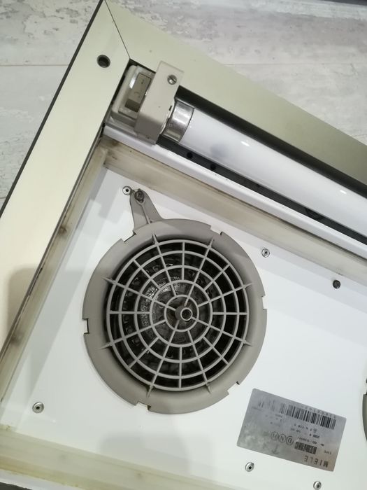 Аспиратор, абсорбатор, пароуловител MIELE /с два мотора 2 х 110w